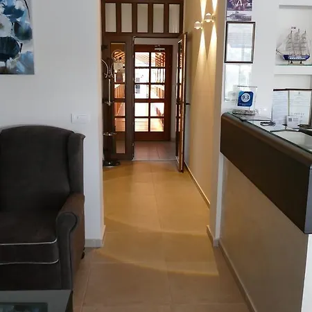 Couette-café Posejdon 4*